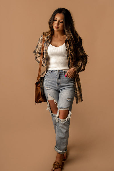 Courtney Distressed High-Rise Mom Jeans (Light)