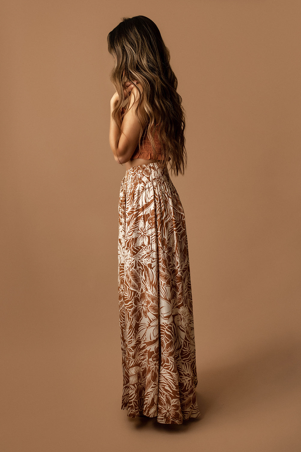 Coastal Charm Floral Maxi Skirt (Cocoa / Cream)