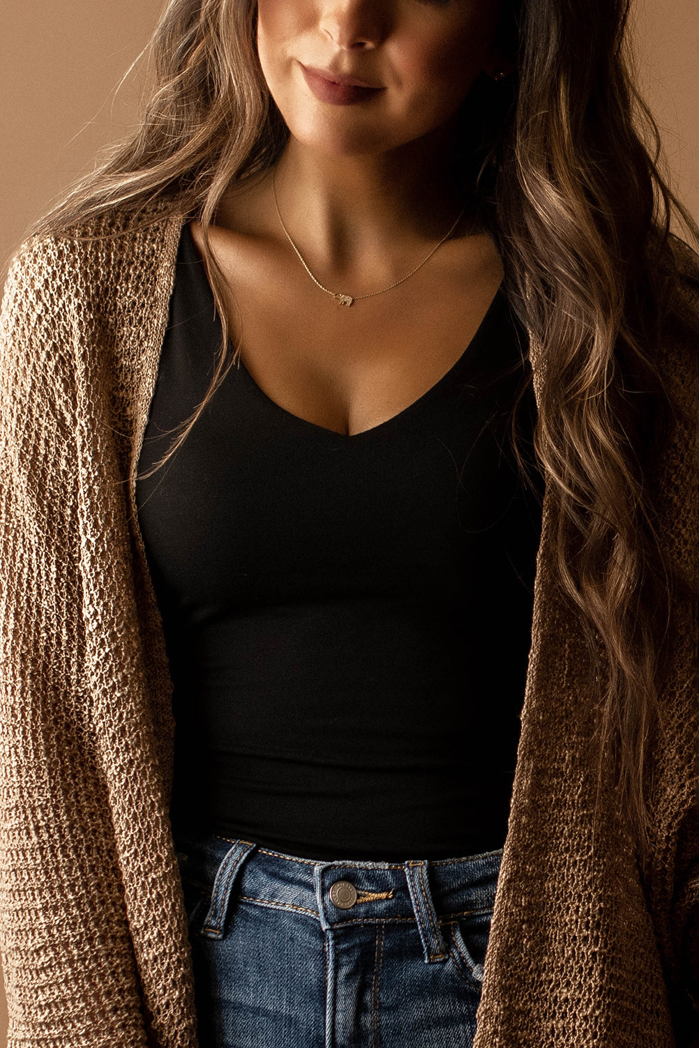 V-neck Dream Double Layered Tank (Black)