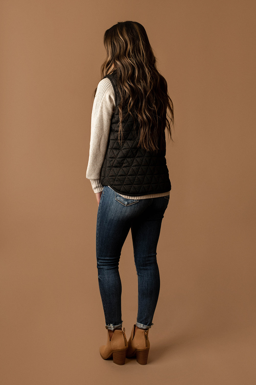 First Love Quilted Vest (Black)