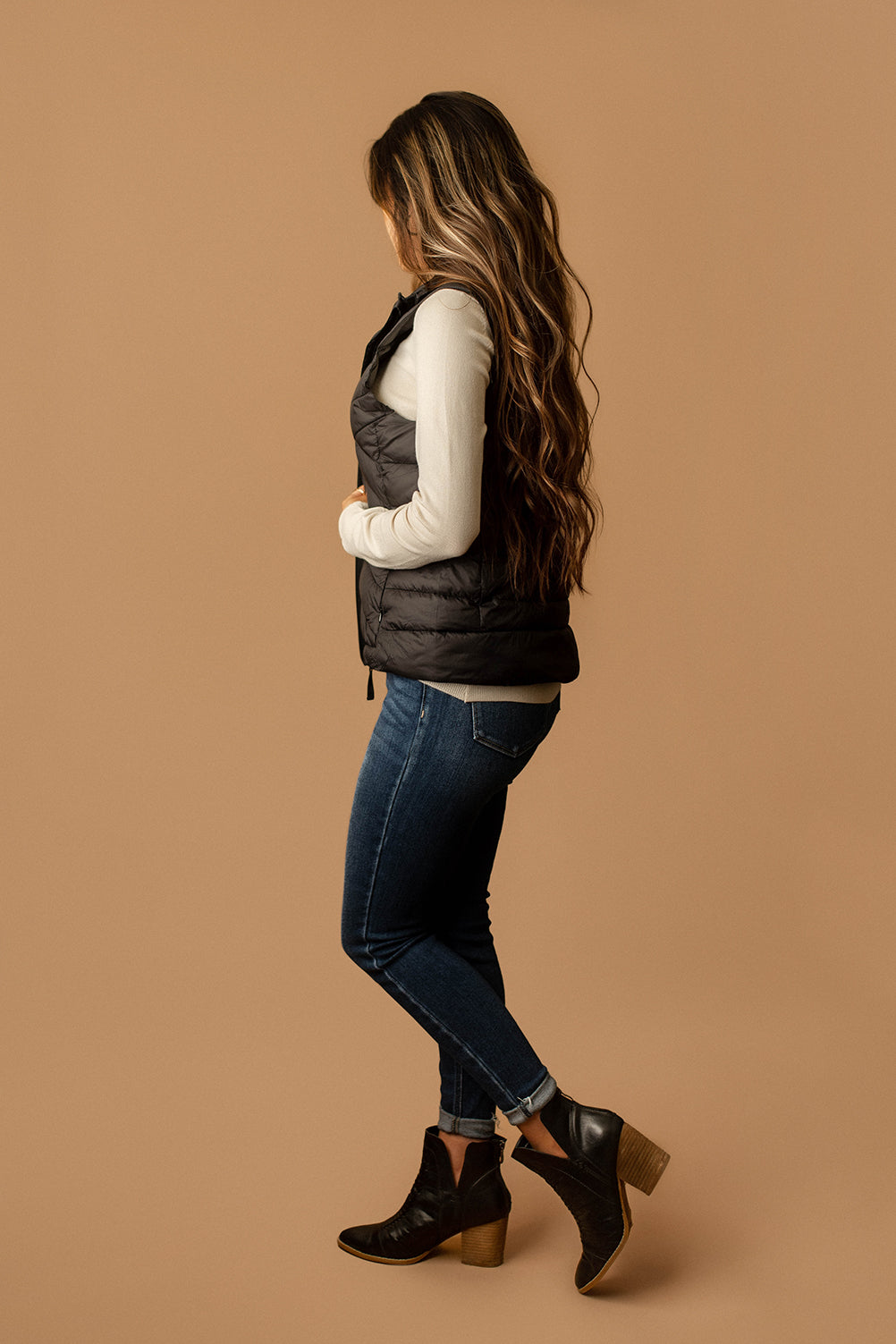 A little Too Good Puffer Vest (Black)