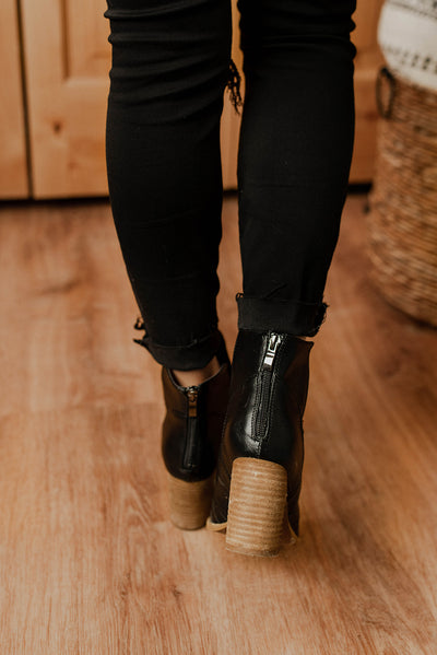 Tori Ankle Boots (Black)