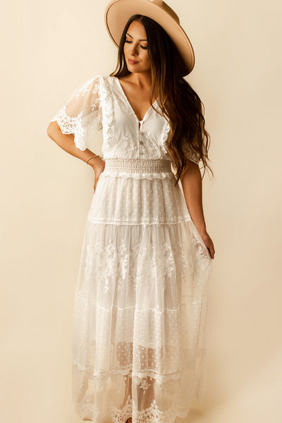 Day Dream Lace Maxi Dress (White) | FINAL SALE